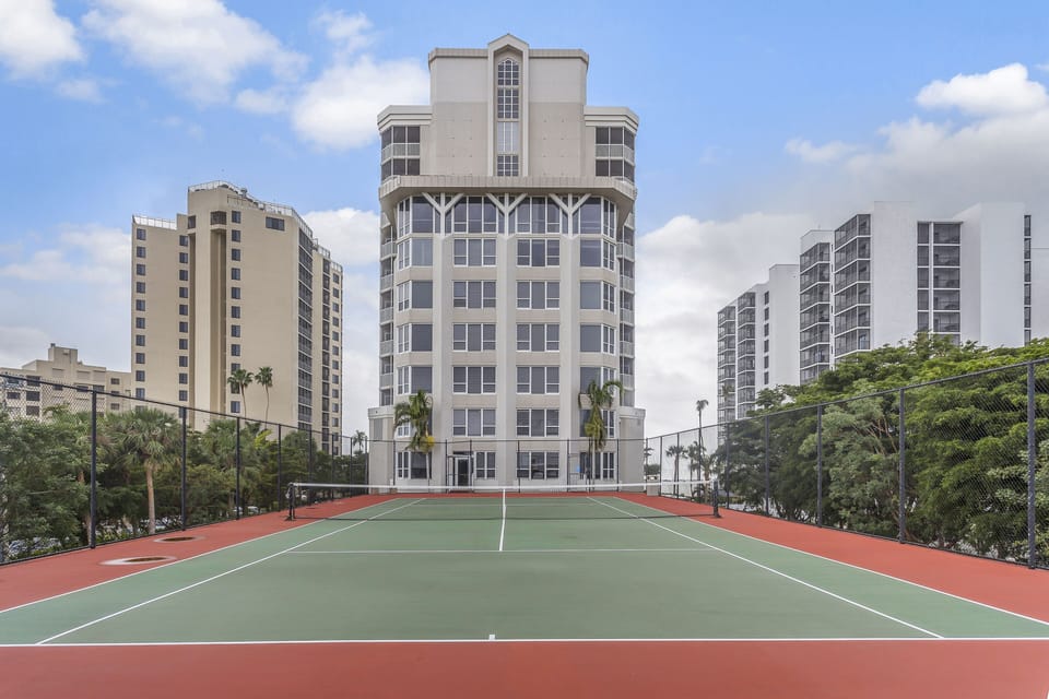 Sport court