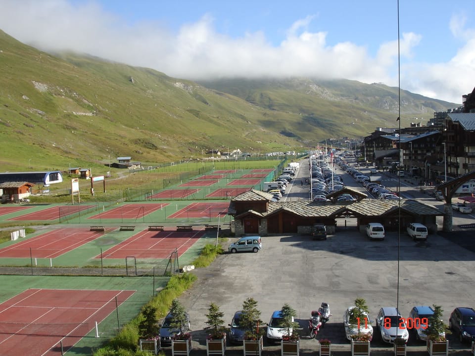 Sport court