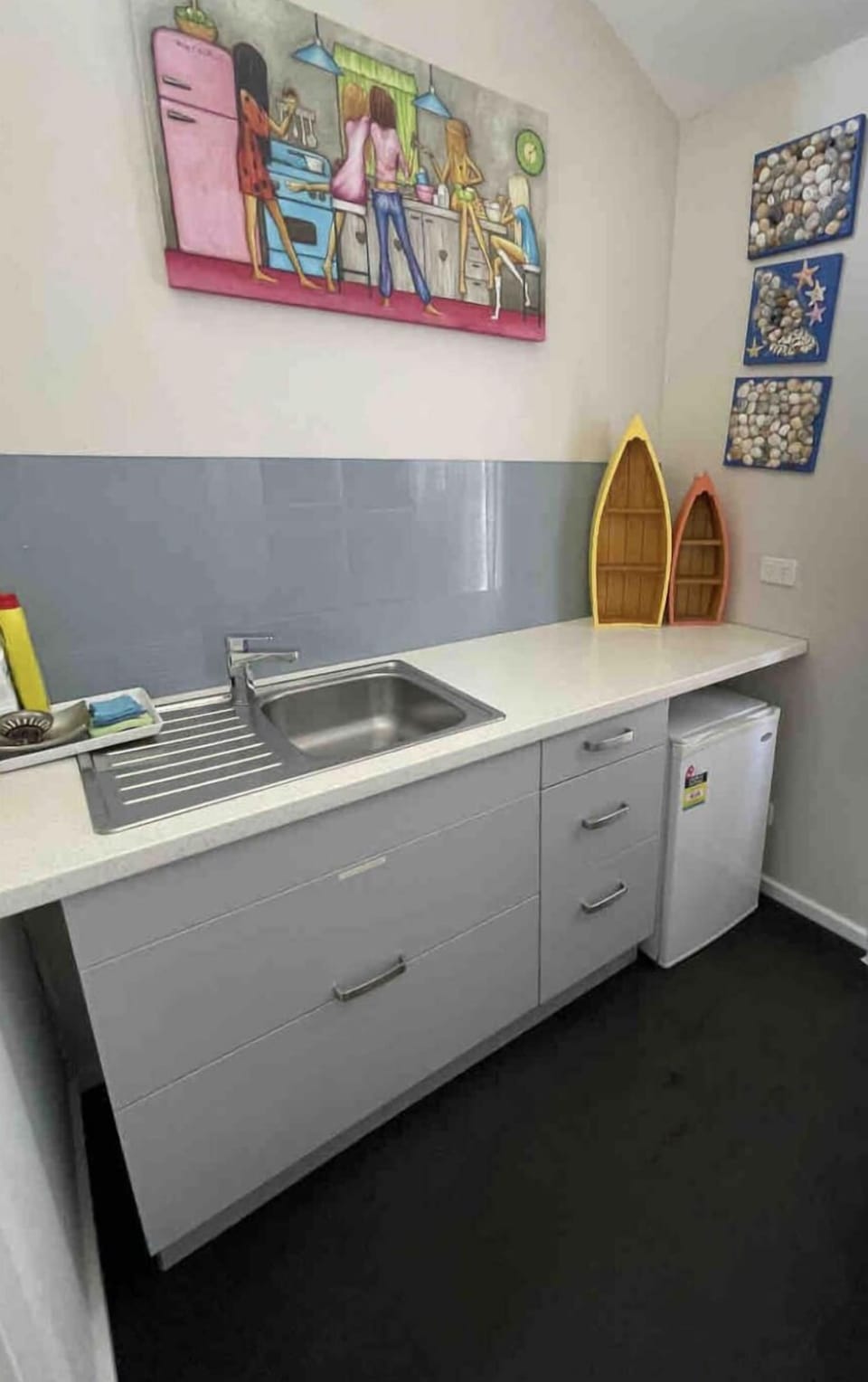 Back Studio Kitchenette 