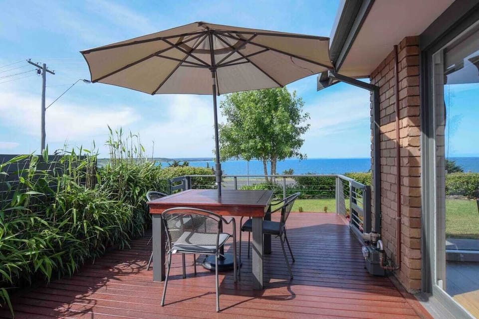 Front deck