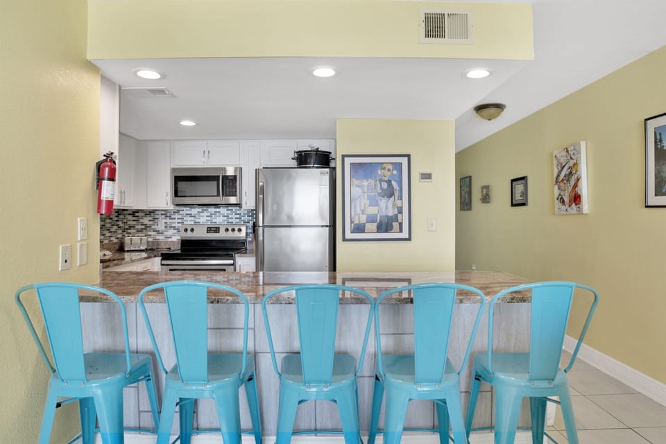 Bar Seating for 5