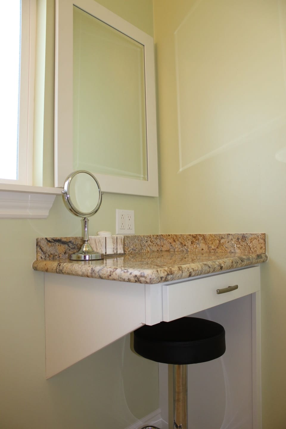 Bathroom Vanity 