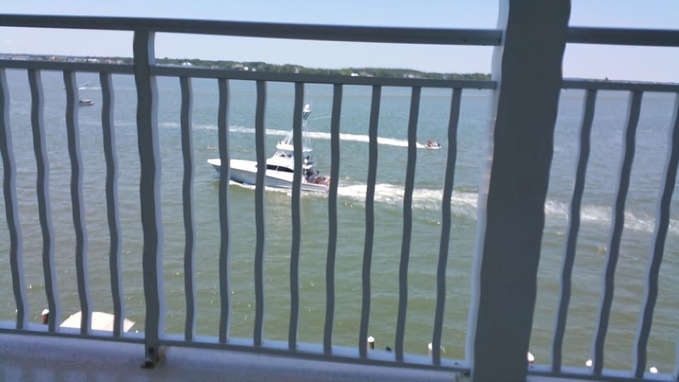 Balcony Bay View