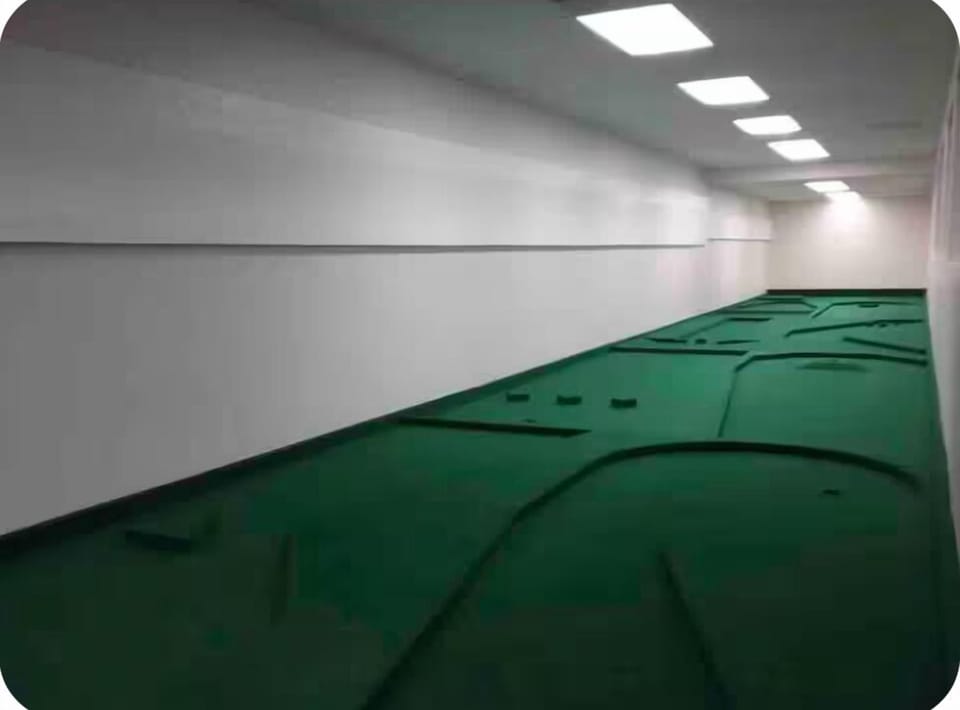 Mini golf course