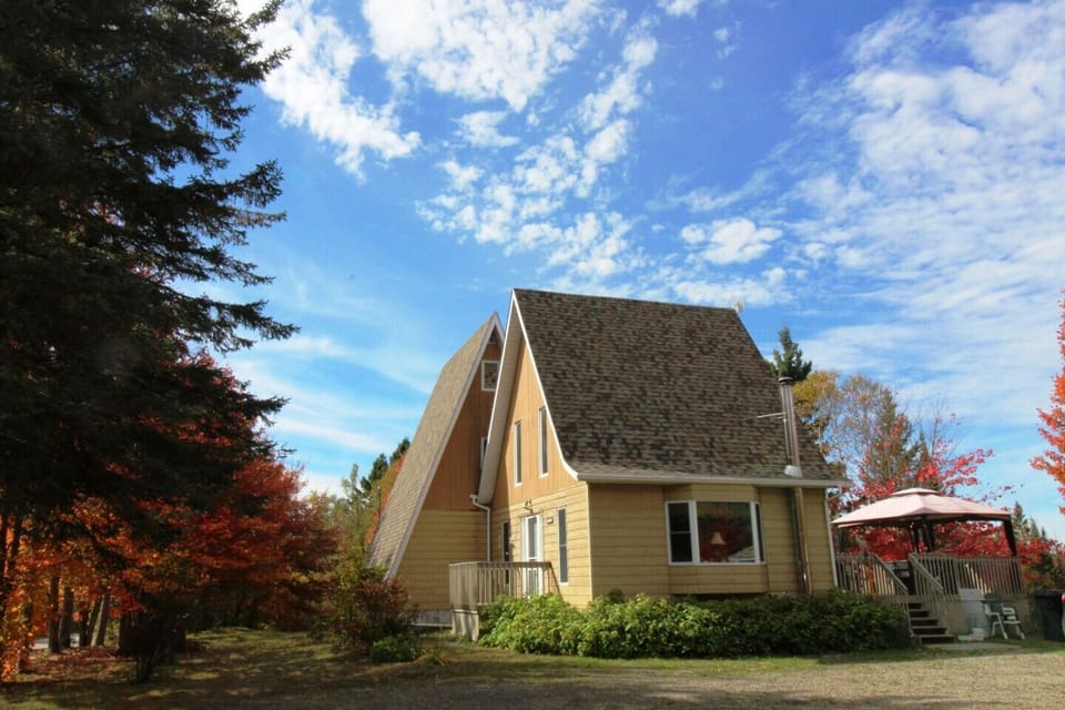 Chalet Amico East & West Wings front view