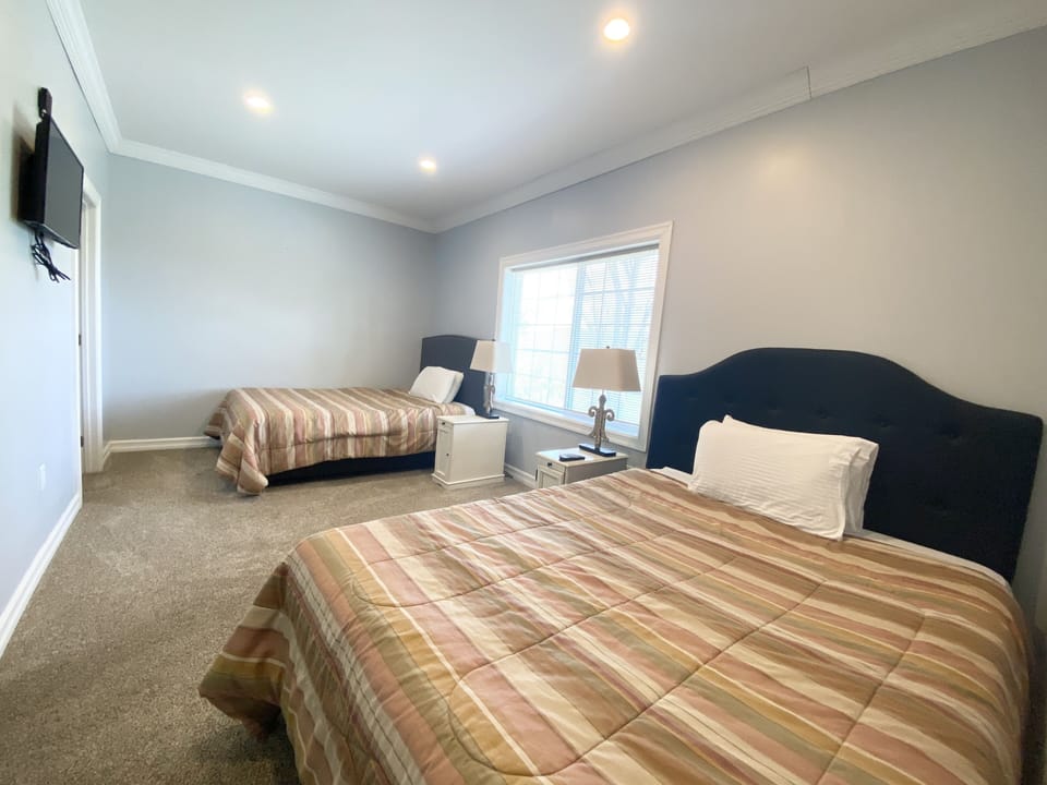 Bedroom 3 (second floor)