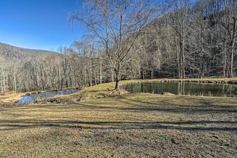 Skip rocks in the pond or go for leisurely strolls along the grounds.