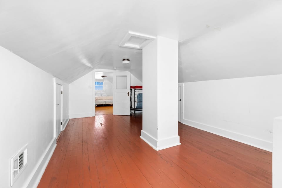 Area in front of the upstairs bedroom