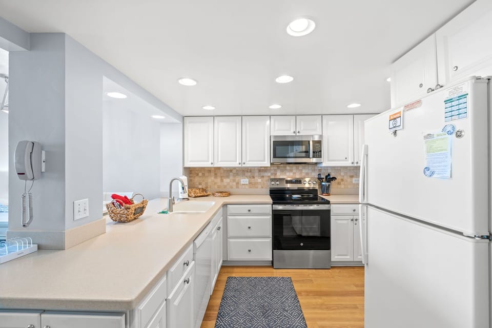 Fully equipped kitchen