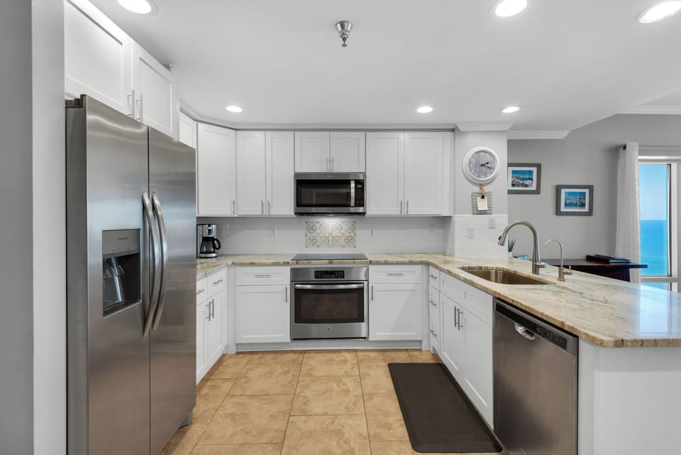 NEW  appliances and cabinets