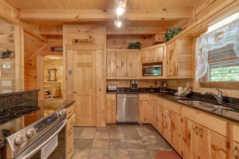 Fully Equipped Kitchen with Stainless Steel Appliances