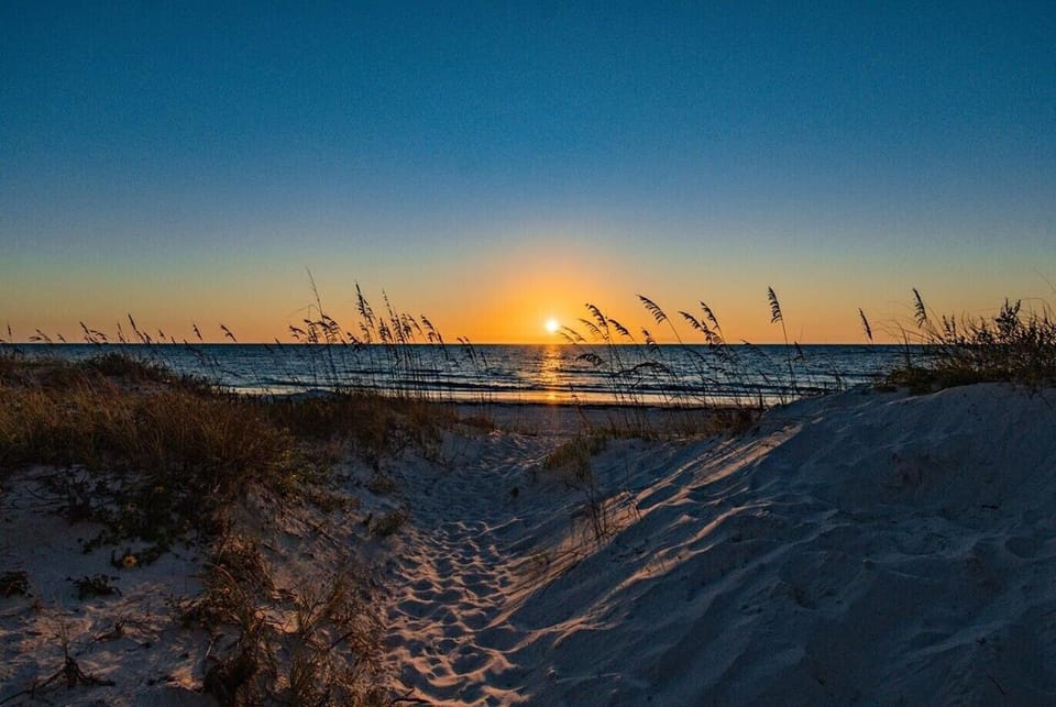 Enjoy beautiful sunsets each night on IRB- located just steps fr - Enjoy beautiful sunsets each night on IRB- located just steps from this spacious condo.