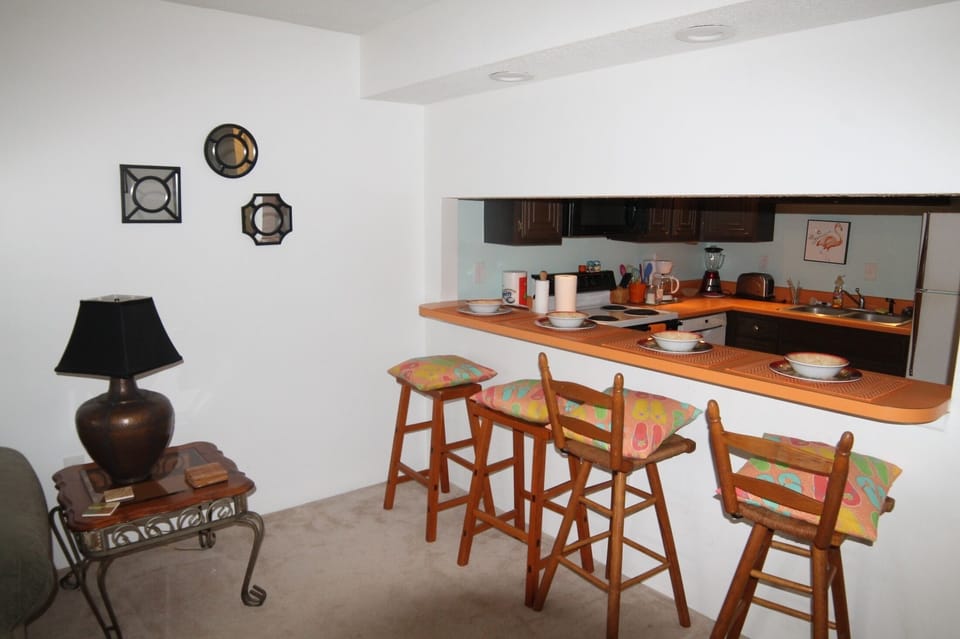 Breakfast Bar