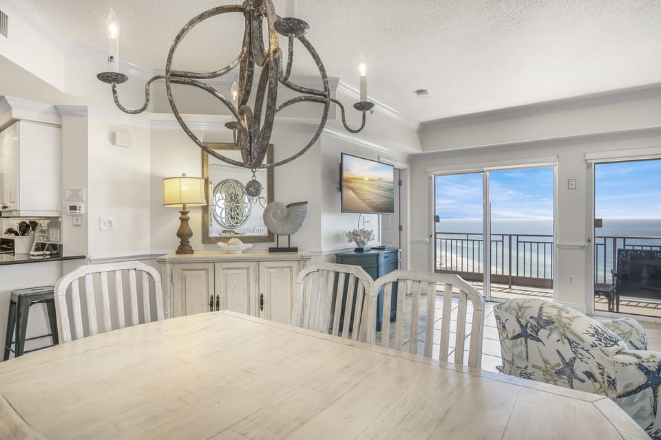 Dining Area & Living