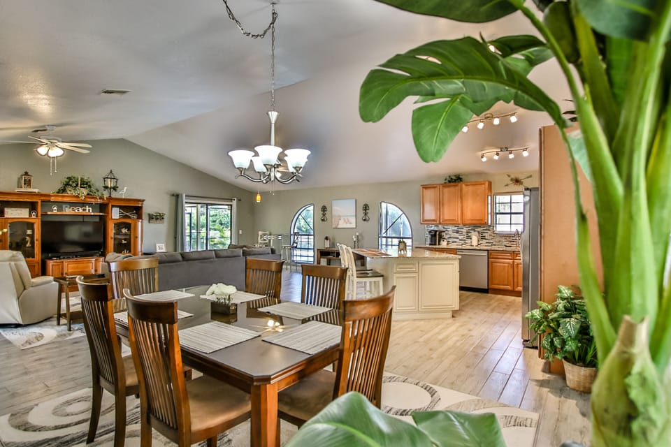 Open floor plan features great area, dining and kitchen.