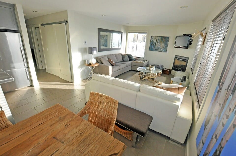 The living area from another angle