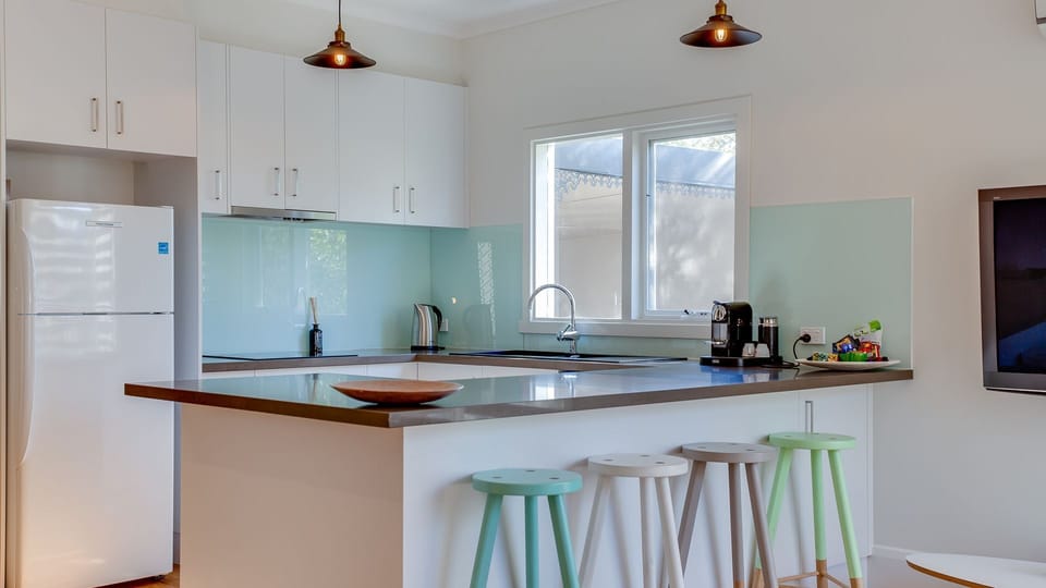 Kitchen - Blanco & ASKO appliances, fully stocked pantry with all essentials