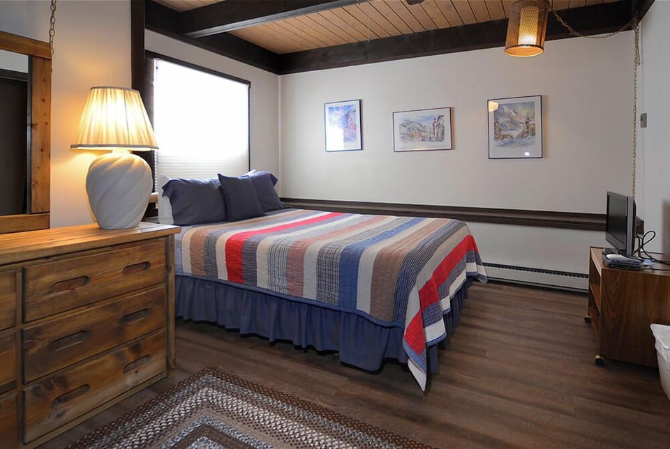 Guest Bedroom 3