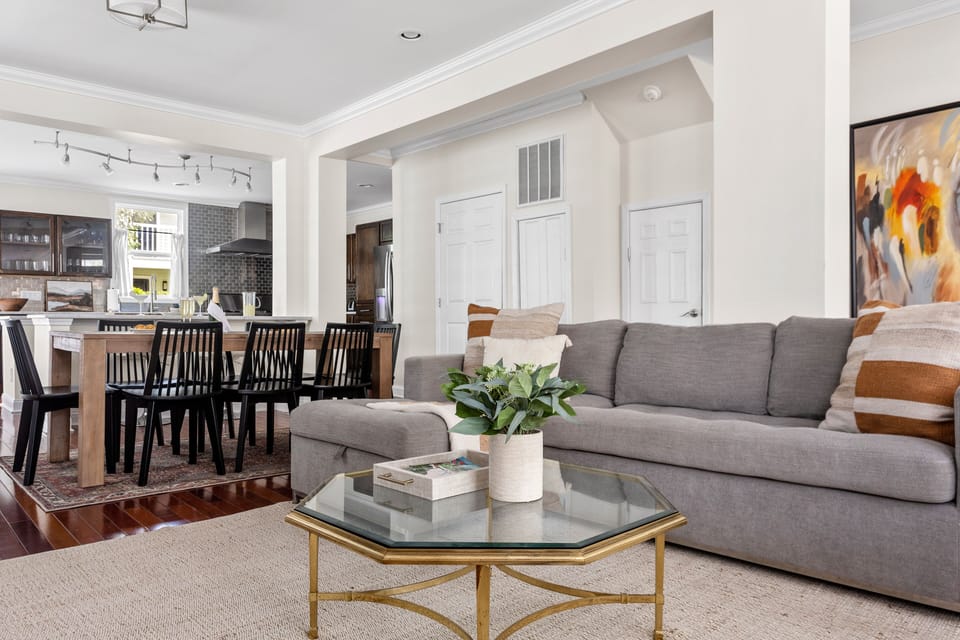 Private Pool | Only 1 Block to King | Sundance