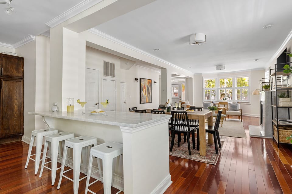 Private Pool | Only 1 Block to King | Sundance