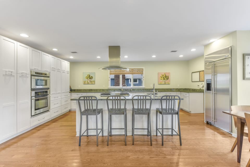Center Island Kitchen