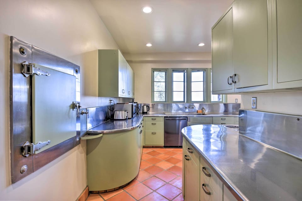 Kitchen | Fully Equipped | Standard Drip Coffee Maker
