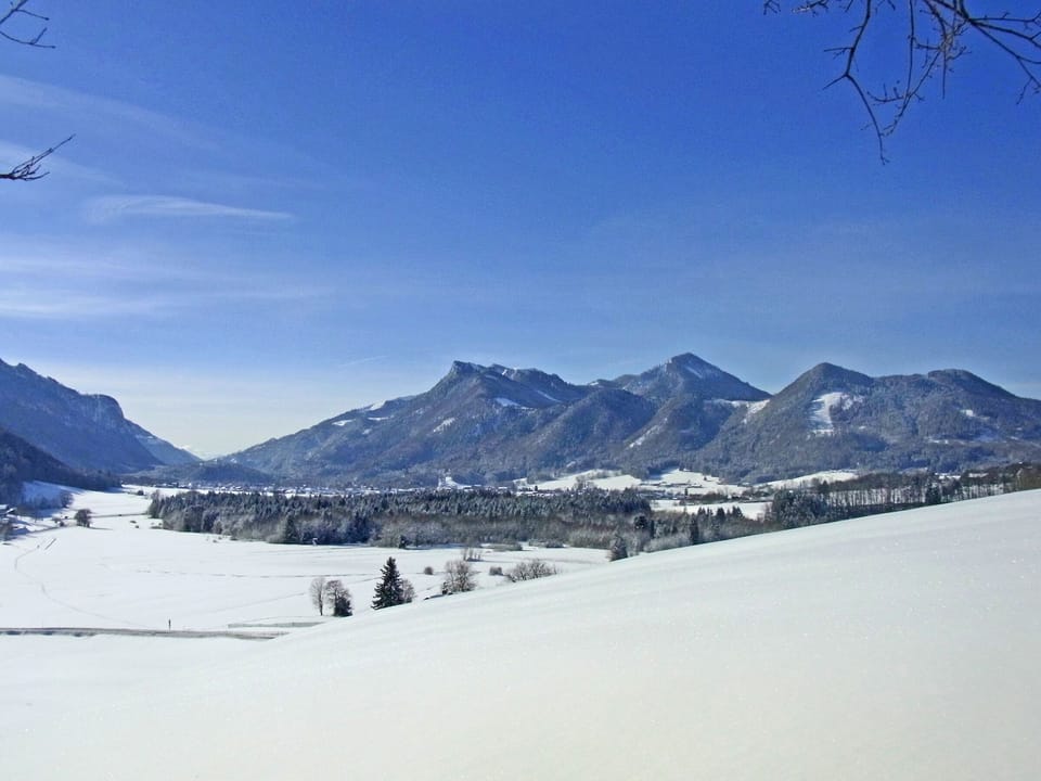 Ferienwohnung 68 qm mit zwei Schlafzimmern und großem Balkon° Apartment in Aschau im Chiemgau