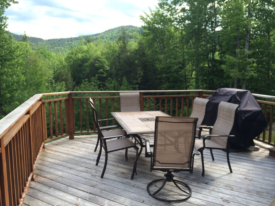 Enjoy the outdoors from oversized cedar deck.