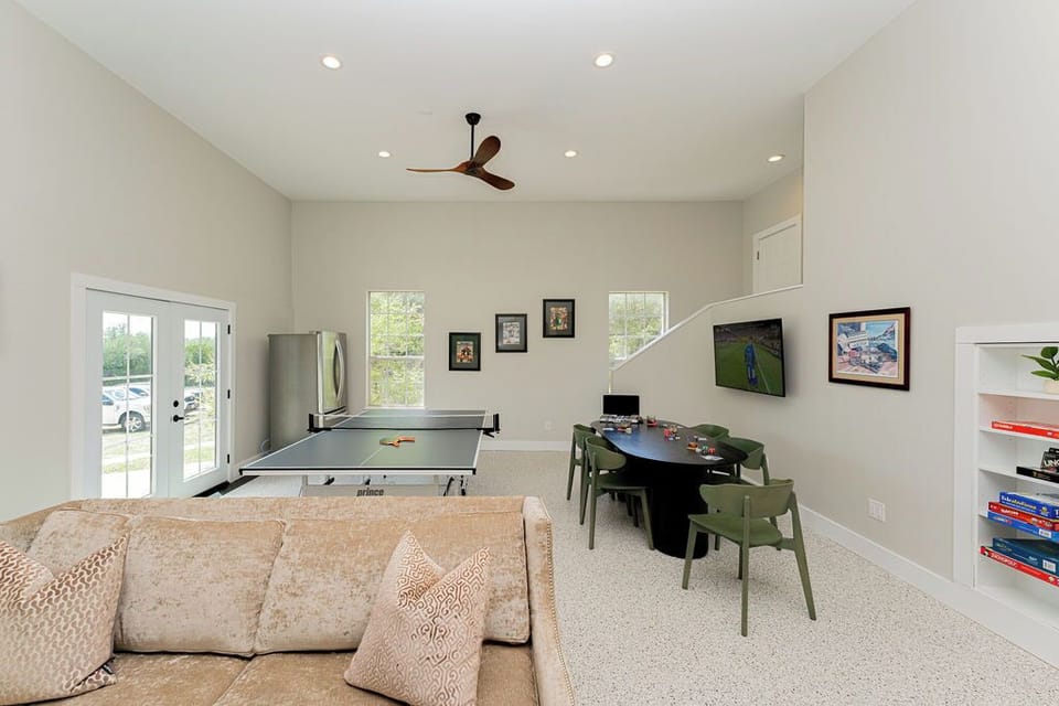 Game Room - Walker Luxury Vacation Rentals