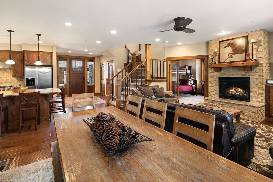 Sunset Haven: - Seating for 8 around the dining room table.