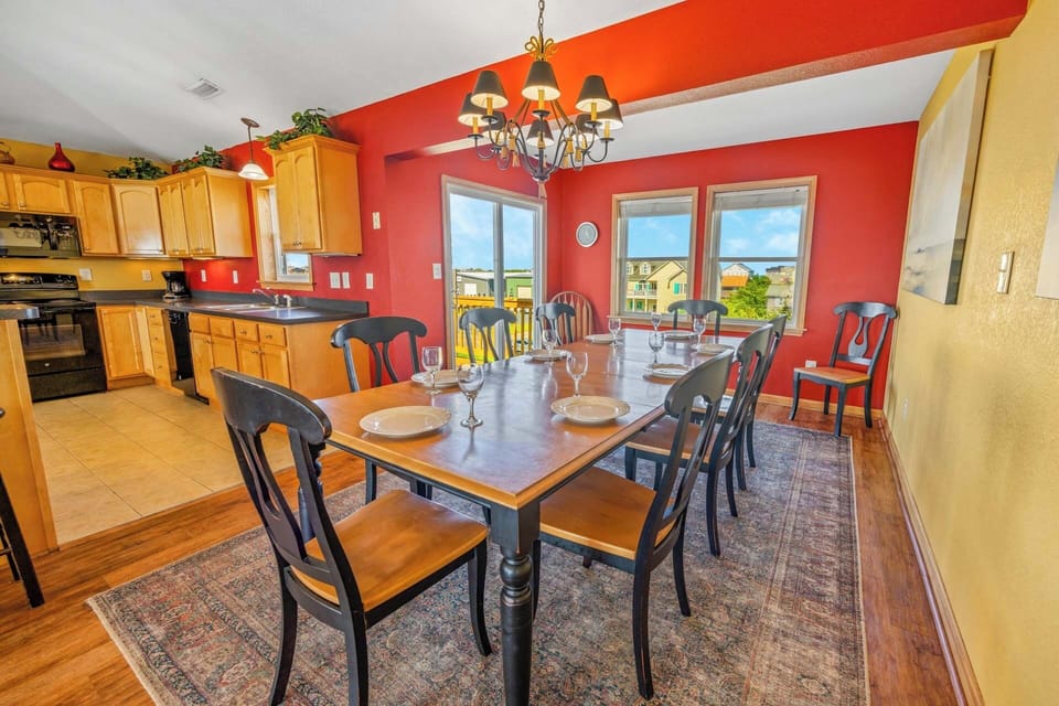 Surf or Sound Realty - 727 - Knights in Salvo - Dining Area -2