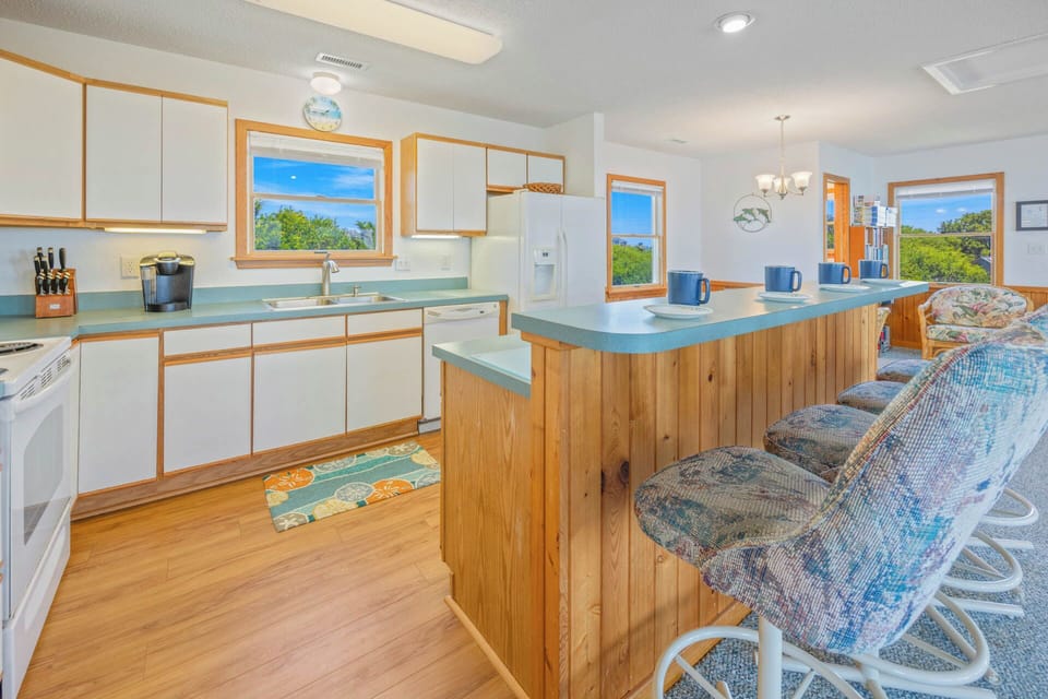 Surf or Sound Realty - 189 - Hatteras Blast - Kitchen -3