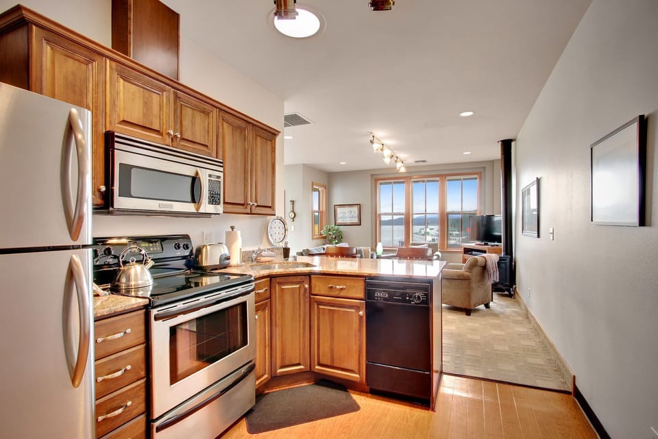 Fully equipped kitchen