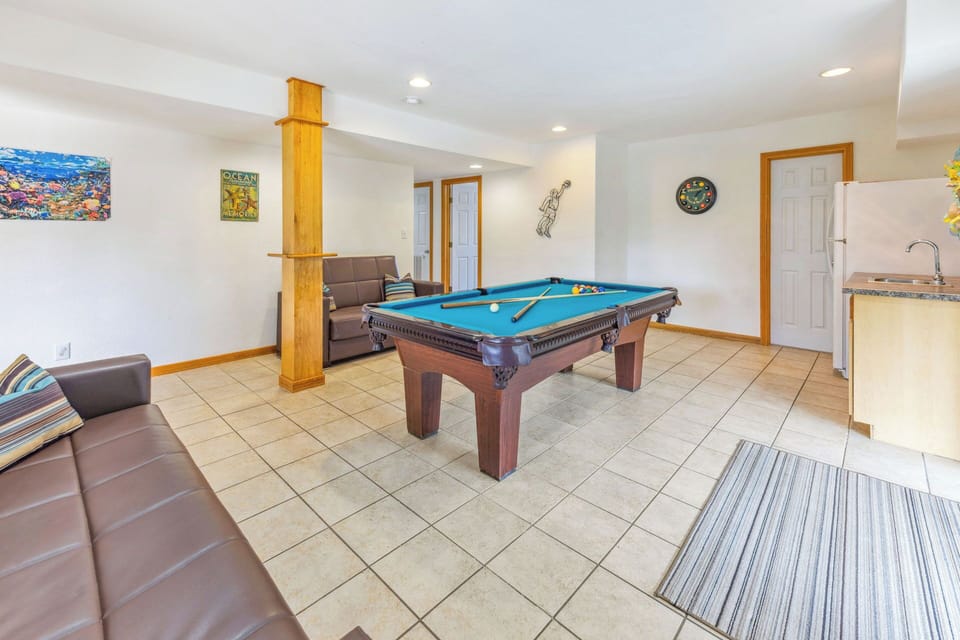 Surf or Sound Realty - 448 - Coaches Cove - Game Room -5