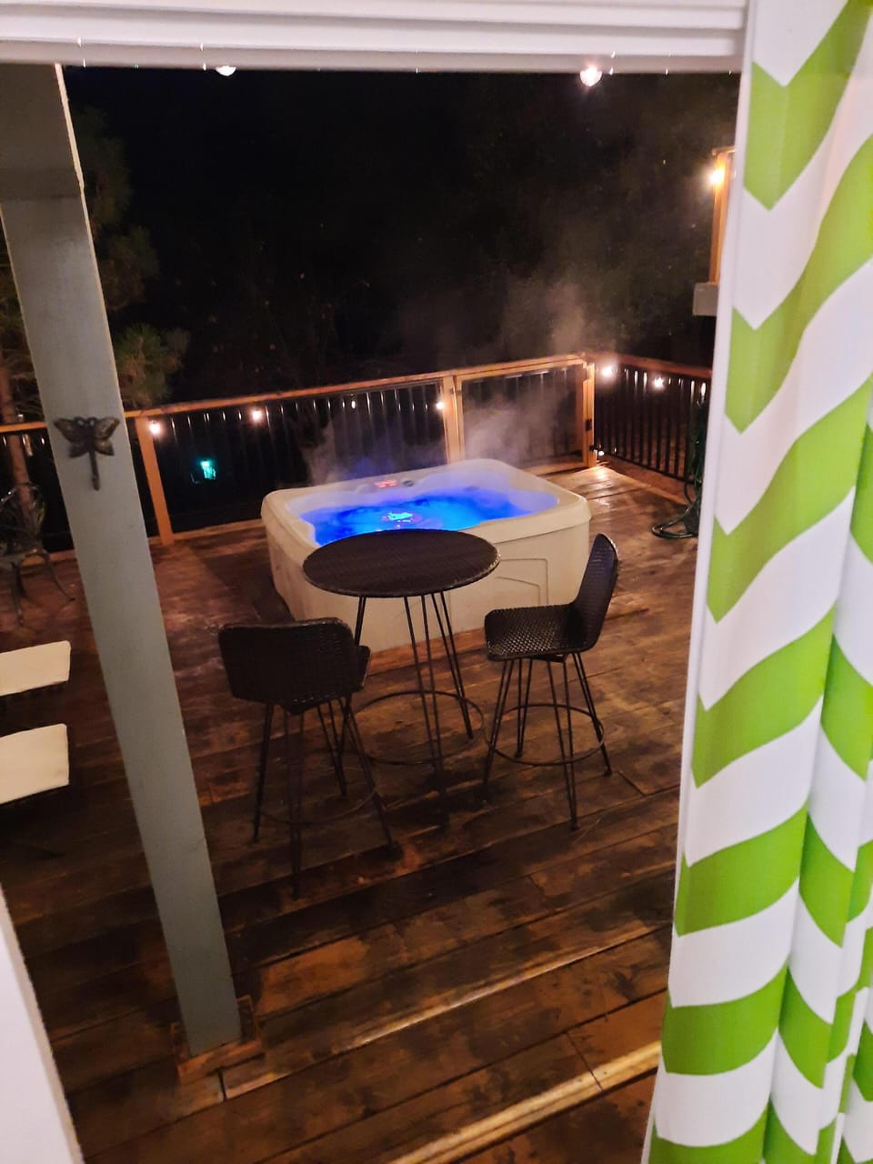 Enjoy the lights with the hot tub