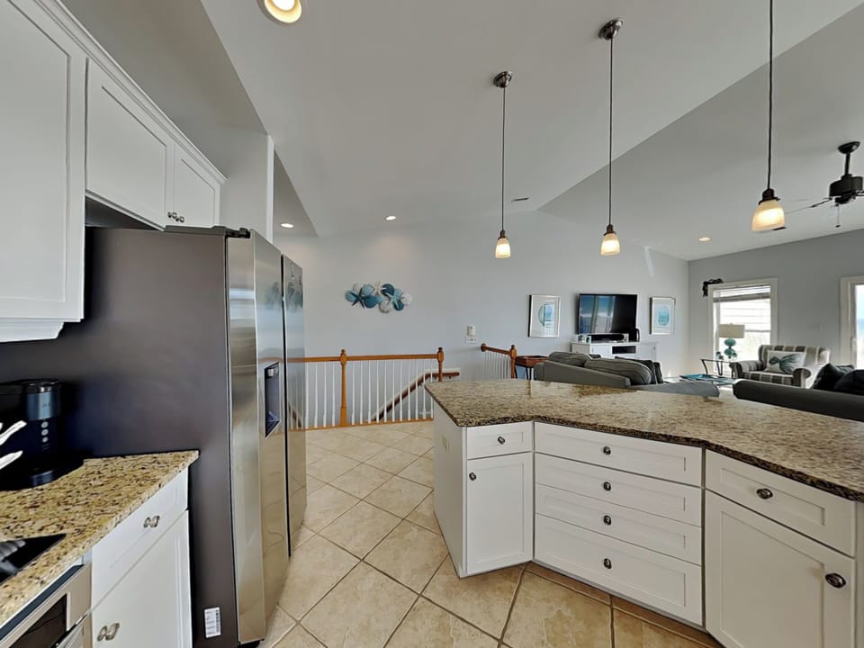Full Size Kitchen