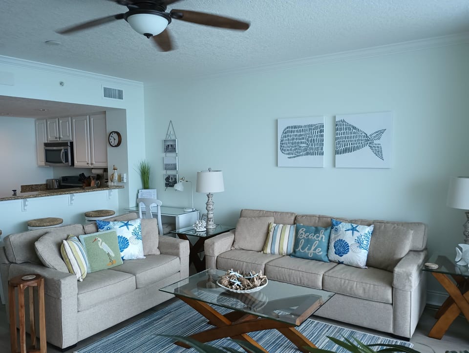  Newly Updated Paint and Decor in January of 2024. Luxury Vinyl Plank Flooring.