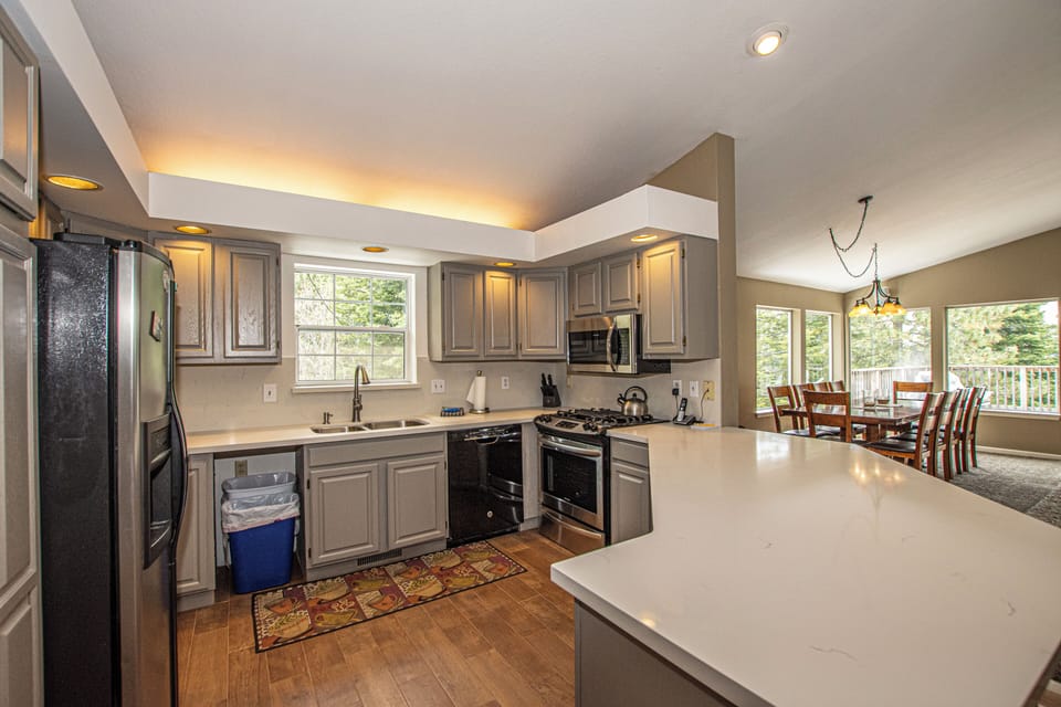 Garrets Place - Kitchen