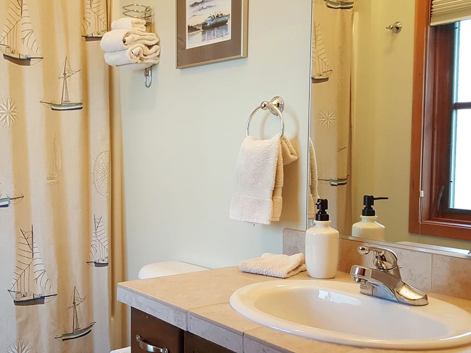 Full bathroom