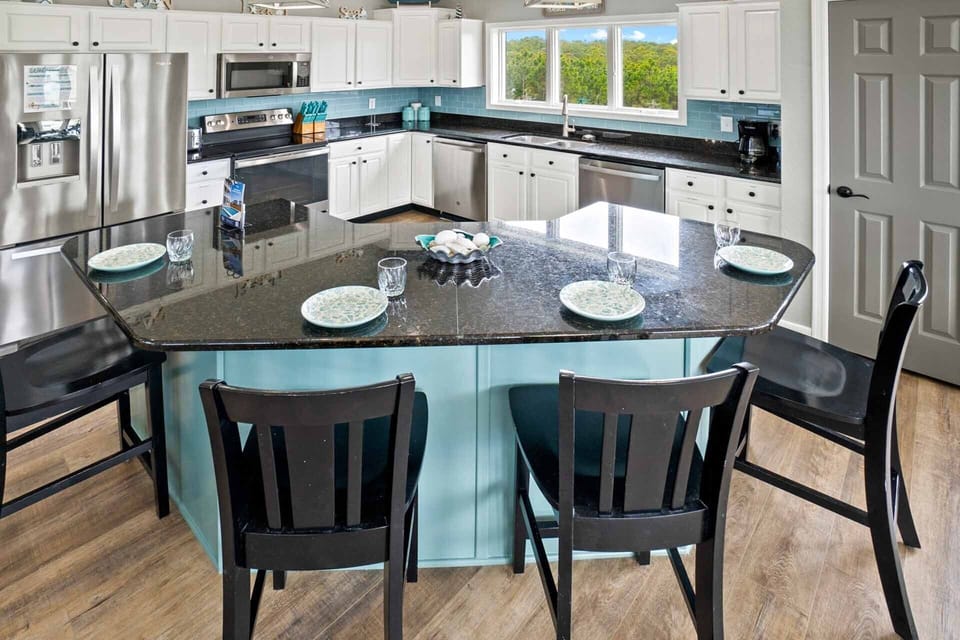 Surf-or-Sound-Realty-300-Dancing-Dunes-Kitchen-3