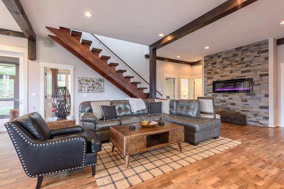 Welcome to Sugar Tree Getaway!