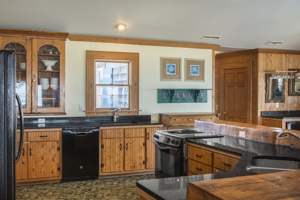 SN22: Fearing Cottage l Top Level Kitchen Area