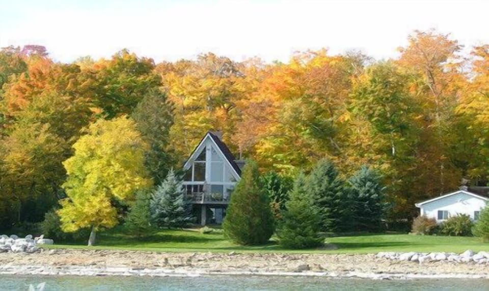 Greystone Retreat faces east over Georgian Bay