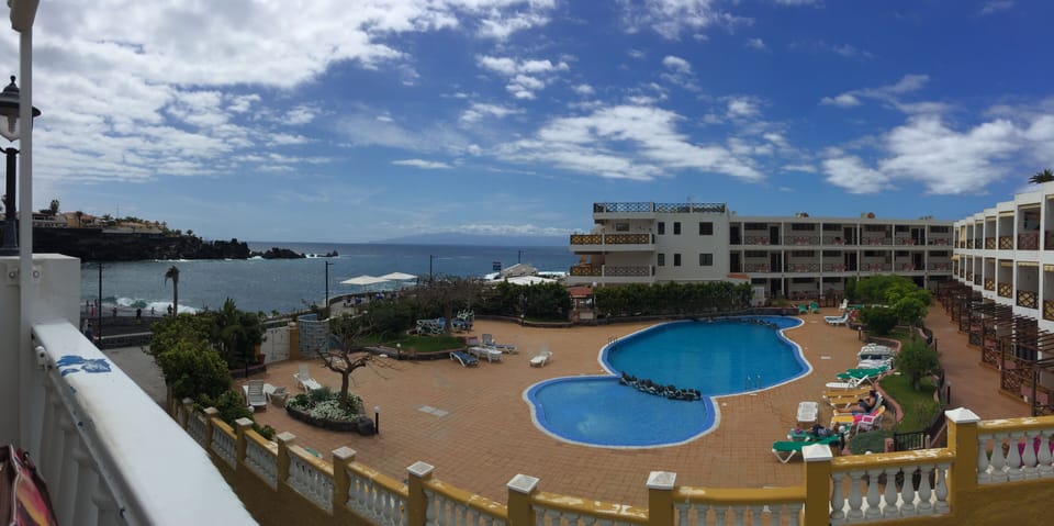 Pool Area / Complex / Sea - Playa de la Arena 