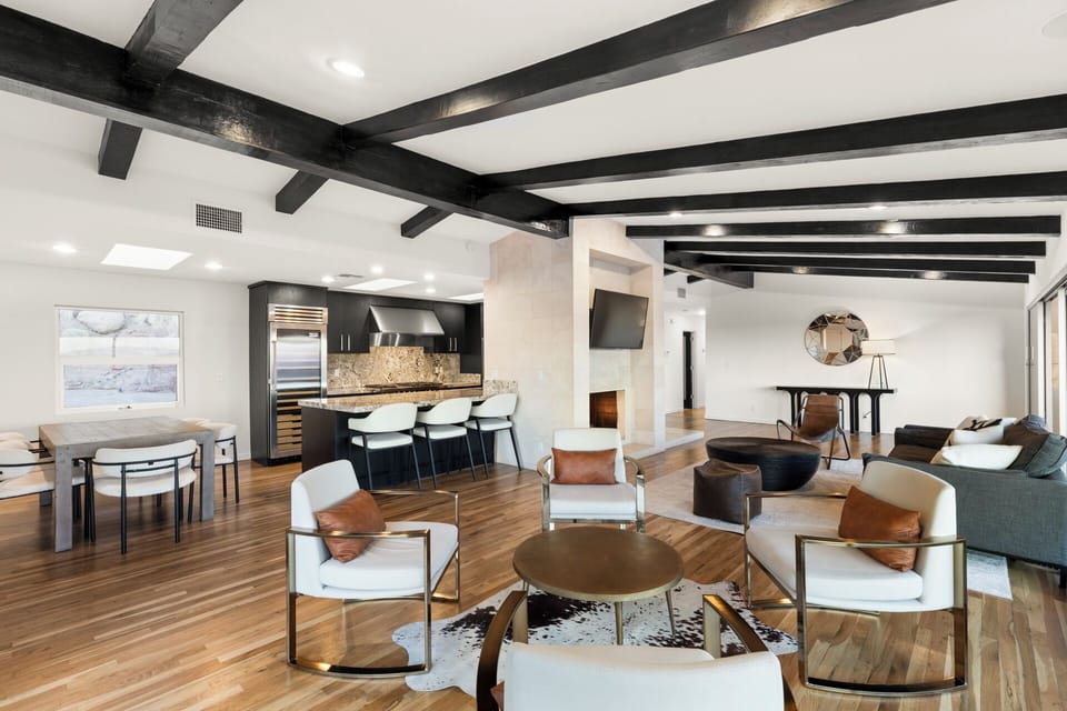 Entertainer's dream: open great room with full bar.