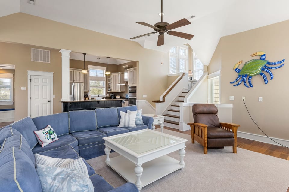 CC281: Barefoot At The Banks | Top Level Living Area