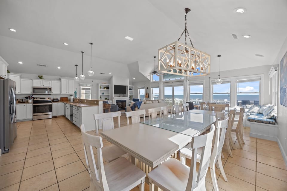 KD25: Atlantic Watch | Top Level Dining Area