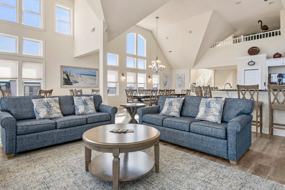 KD23: Park Place | Top Level Living Area