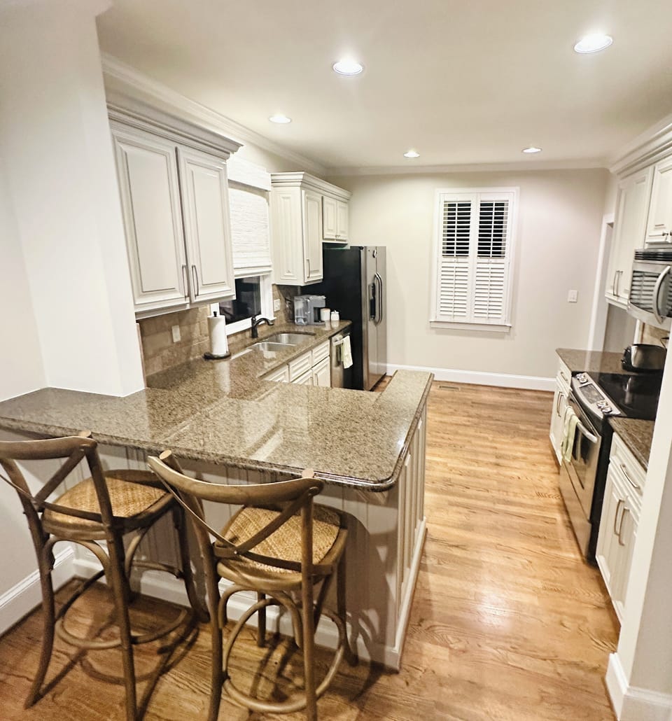 Kitchen and Bar
