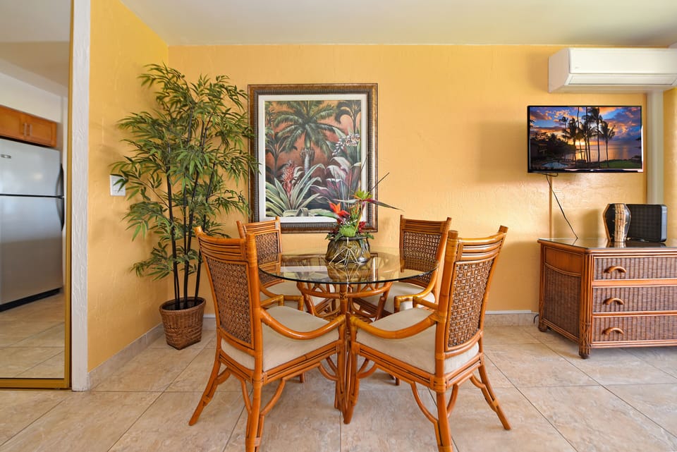 Dining Area - Dining Area